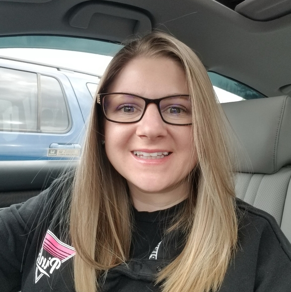 Meet your Posher, Holli - Picture 7 of 8